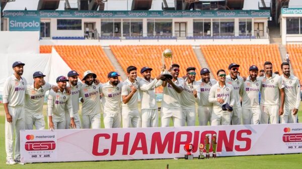 “Plane Me Pehle Main Bethunga Aur…” Virat Kohli’s Funny Antics In 4th Test Will Leave You In Splits - RVCJ Media