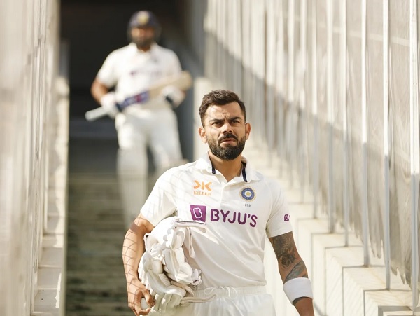 Virat Kohli’s Surprise Appearance Leaves Crowd Excited, Video Will Give You Goosebumps RVCJ Media