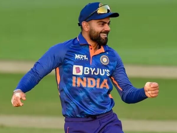 “Unreal Fitness,” Virat Kohli’s Swiftness & Fielding Effort During 1st ODI Left Twitter In Awe RVCJ Media