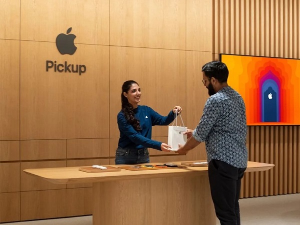 From ₹42 Lakh Monthly Rent To Many Unique Things, Here’s All You Should Know About Apple BKC RVCJ Media