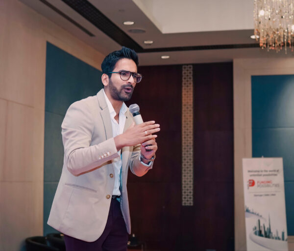 Meet The Face Of Corporate Comedy In India – Anmol Garg. - RVCJ Media
