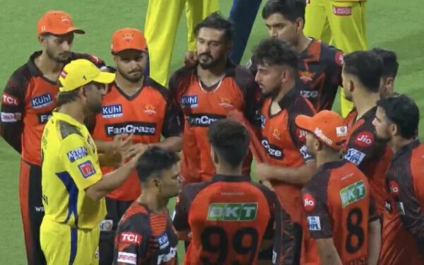 “He’s The Biggest Asset In Indian Cricket,” Fans React As Dhoni’s Pic With SRH Players Go Viral - RVCJ Media