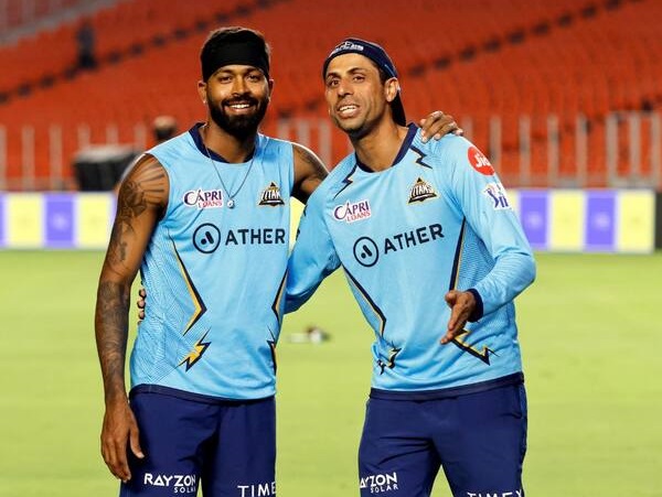 David Warner Lauds Ashish Nehra’s Coaching Style, Says “He Cracks Jokes All The Time” - RVCJ Media