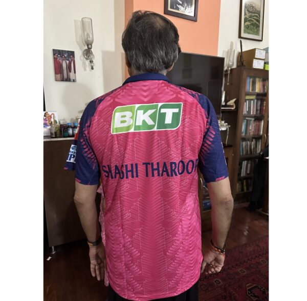 Shashi Tharoor Thanks RR For The Personalised Jersey Gift, RR Gives Epic Reply Using ChatGPT RVCJ Media