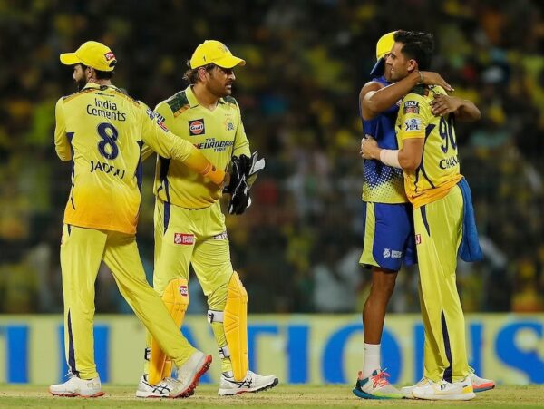 Gavaskar Slams MS Dhoni For ‘Unacceptable’ Act Of Chatting With Umpires Over Pathirana - RVCJ Media