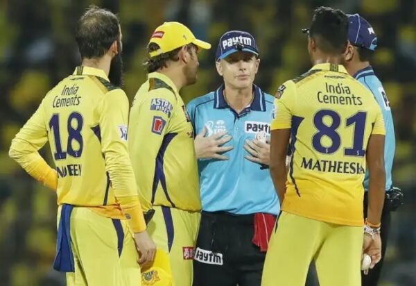 Gavaskar Slams MS Dhoni For ‘Unacceptable’ Act Of Chatting With Umpires Over Pathirana RVCJ Media