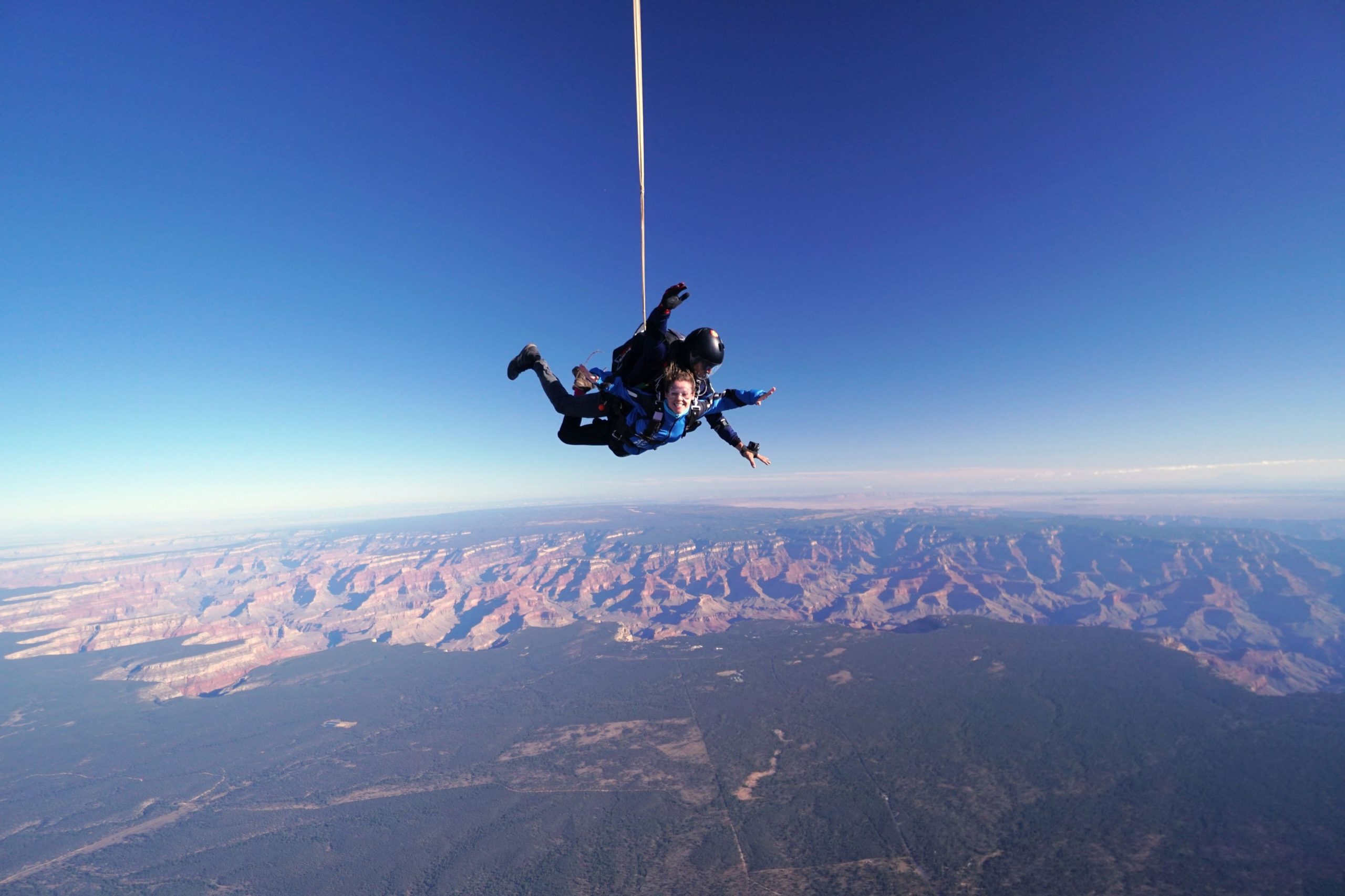 5 Best Places for Skydiving Around the World