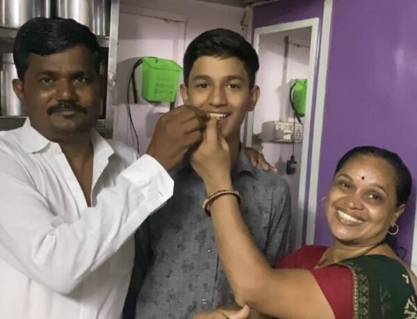 Parents Celebrate Son’s Clearing Class 10 Board Exams With 35 Marks In All 6 Subjects RVCJ Media