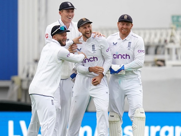 Angry Khawaja & Labuschagne Confront English Spectator For Sledging Aussies During 5th Test RVCJ Media