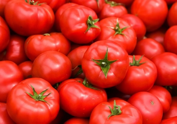 Wife Leaves Husband Because Of 2 Tomatoes Amid Extremely High Prices RVCJ Media