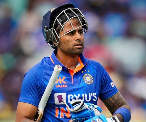 Rohit Sharma’s Statement On Shreyas Iyer’s Fitness For World Cup Will Leave SKY Worried RVCJ Media