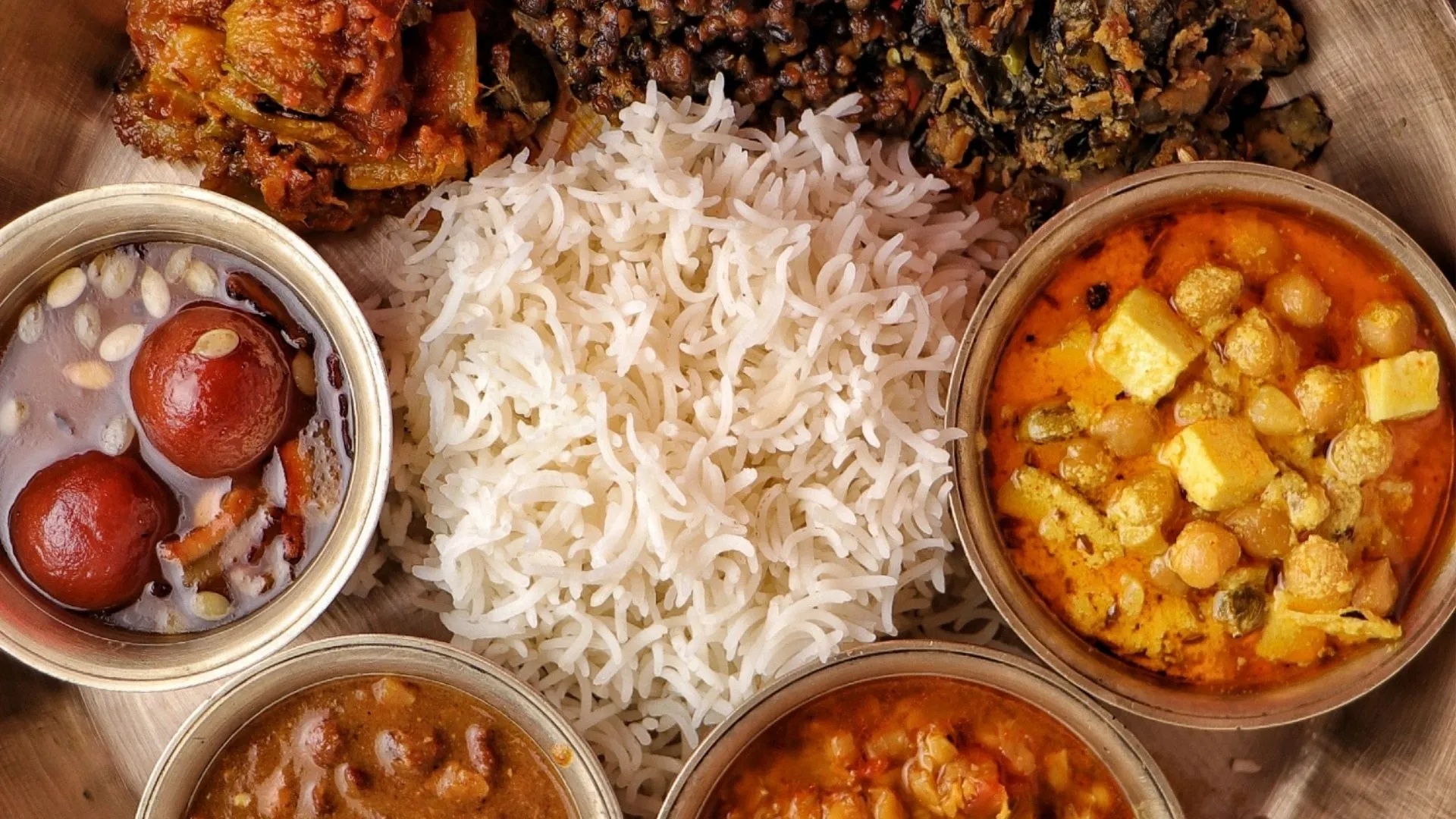 Unforgettable Food Journeys: 10 Must Try Dishes from Different Indian States