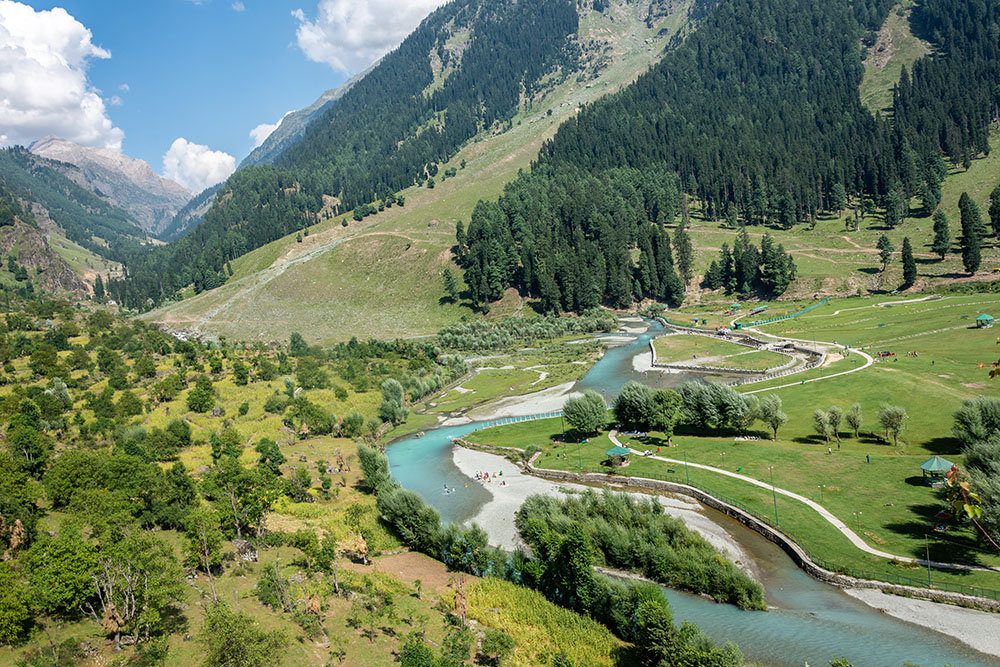 Heaven on Earth: 6 Best Places in the Paradise of Kashmir 