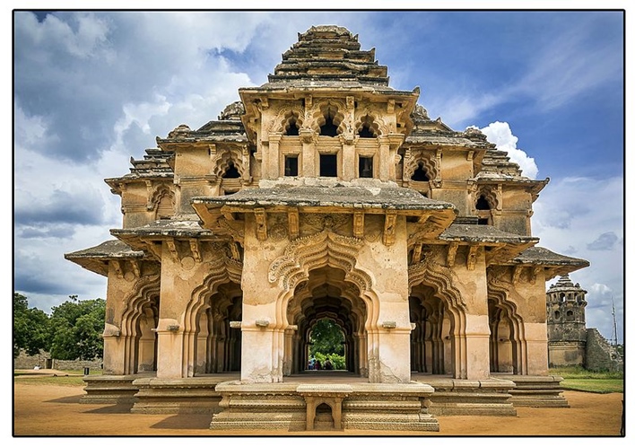 6 Best Places To Visit in Hampi