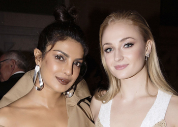 Priyanka Chopra & Sophie Turner’s Bond Turned Sour? They Unfollowed Each Other On Social Media