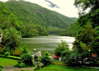 Tranquil Retreats: 6 Serene Lakes in Himachal Pradesh