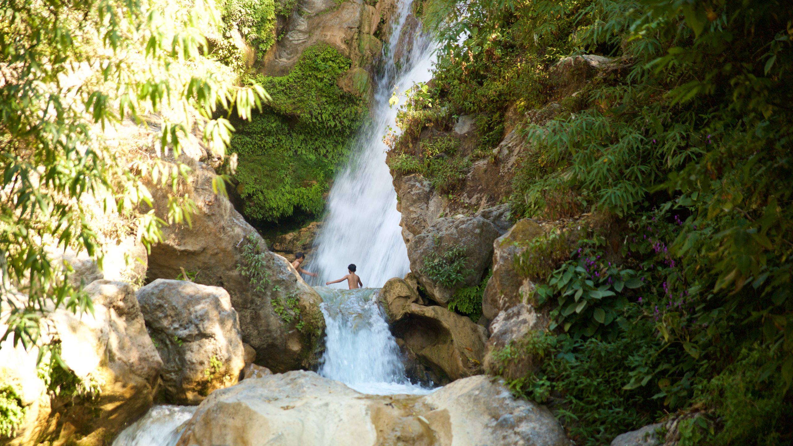 7 Breathtaking Waterfalls in Uttarakhand: A Natural Wonder Tour