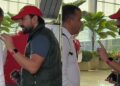 Saif Ali Khan Argues With His Staff At Mumbai Airport, See The Viral Video 10 Saif Ali Khan Argues With His Staff At Mumbai Airport, See The Viral Video
