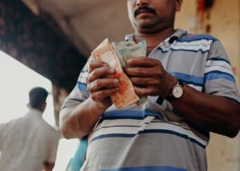 10 Essential Laws for Consumer Rights Every Indian Should Be Aware Of