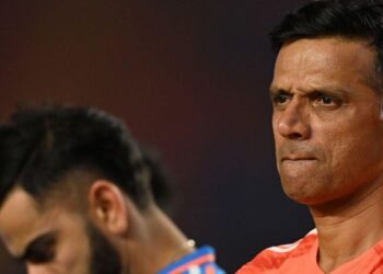 Twitter Reacts As Babar Azam Behaves Strangely & Tries To Catch Shan Masood’s Straight Drive