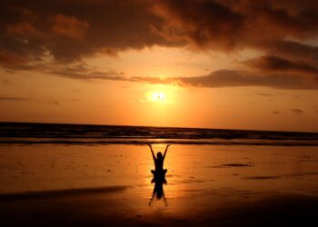 The Healing Power of Silence: Exploring the Benefits of Meditation for Stress Relief