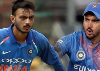 5 Cricketers Who Did Not Get The Support Of Both MS Dhoni & Virat Kohli