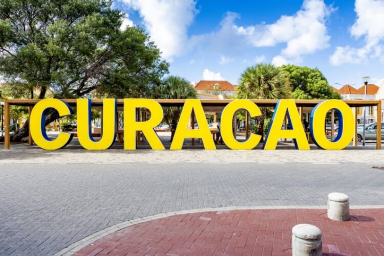 How to get a gaming license in Curacao 2024?