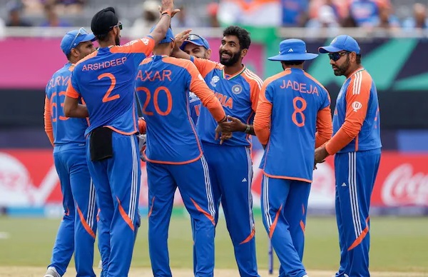 India Batting Lineup Performed In A Pathetic Manner Against Pakistan, Fans Lost The Cool - RVCJ Media
