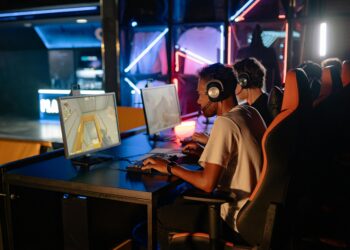 How To Deal With Toxic Behavior In Online Gaming Communities