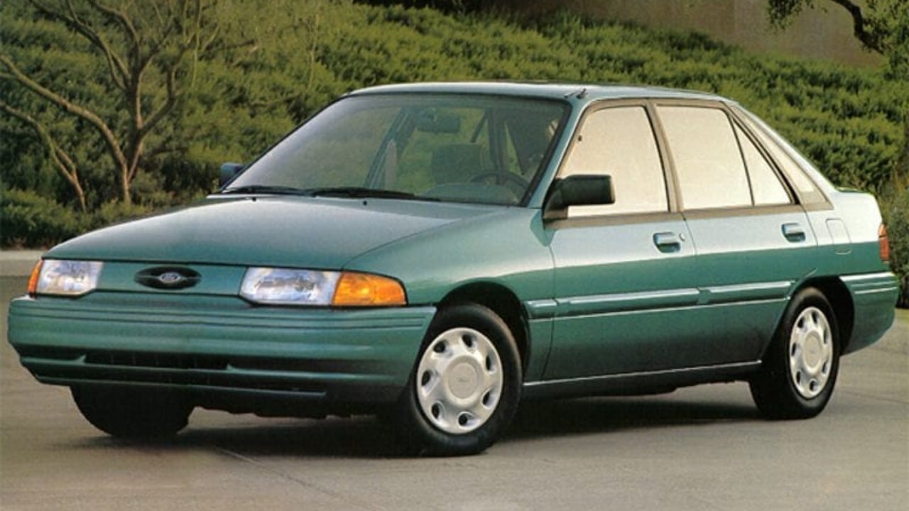 The Top 10 Forgotten Cars In India | Contessa, Ambassador, Padmini And More... 3 The Top 10 Forgotten Cars In India - Ford Escort