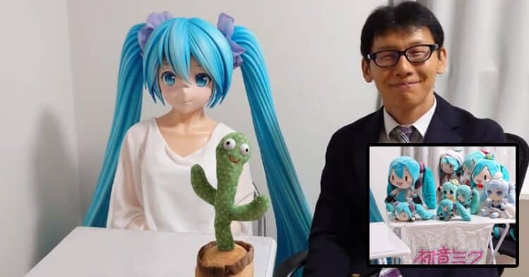 Japanese Man Celebrates 6th Anniversary With His Fictional Wife Hatsune Miku, Bizarre But True