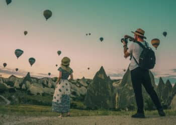 How to Become a Digital Nomad - Community