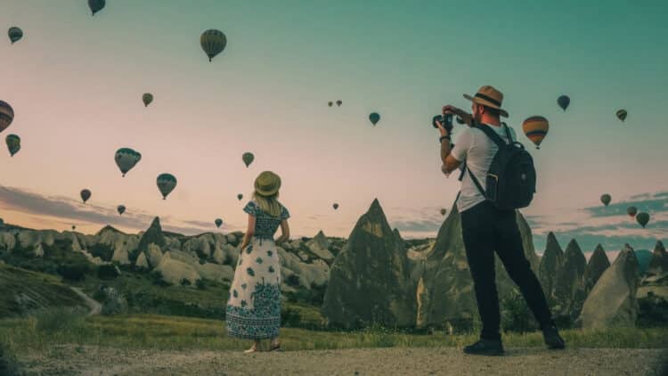 How to Become a Digital Nomad - Community