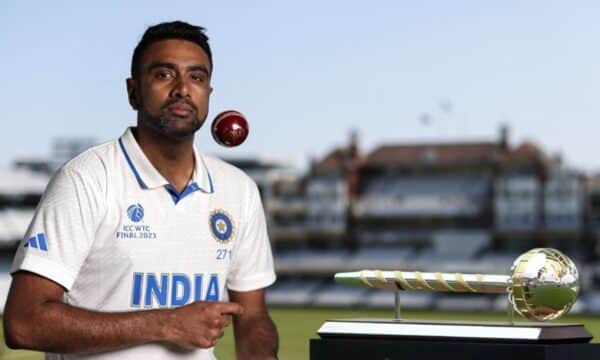Virat Kohli Indulges In Heated Argument With Australian Media Over Clicking His Kids - RVCJ Media