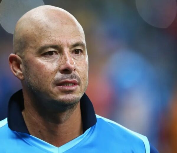 Herschelle Gibbs Talks About Difference Between Rohit Sharma & Virat Kohli - RVCJ Media