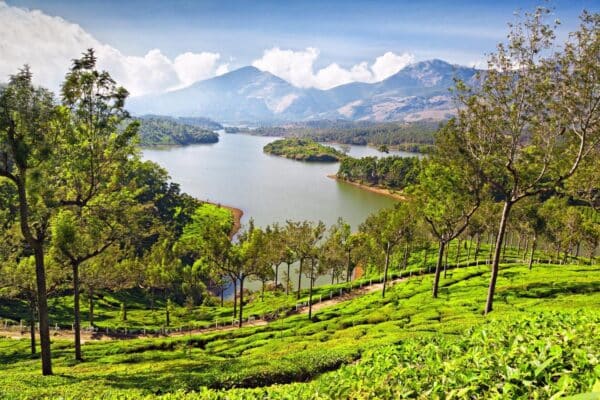 Top Romantic Destinations In India For Honeymoon Couples - RVCJ Media