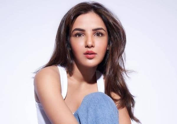 Jasmin Bhasin Talks About The Scary Casting Couch Experience She Had In South Film Industry - RVCJ Media
