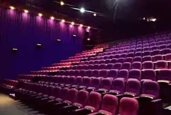 Aamir Khan Strongly Feels India Needs To Have More Theatres, Gives Examples Of USA & China - RVCJ Media