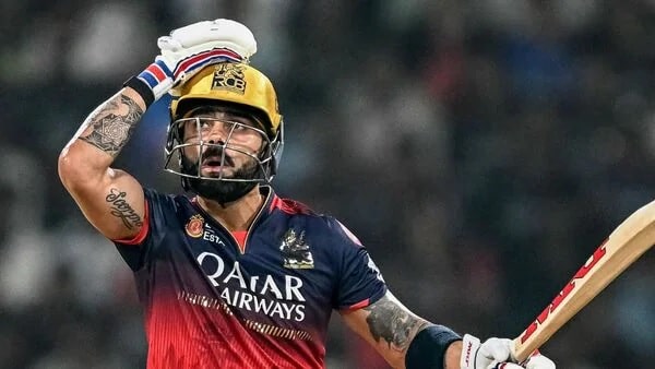 Anushka Sharma Got Terrified As Virat Kohli Got Hit On Helmet During RCB-SRH Clash - RVCJ Media