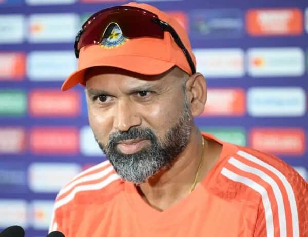 Ex-Ind Player Feels Virat Kohli Didn’t Have 5 Yrs Of Test Cricket In Him, Calls Retirement Selfless - RVCJ Media