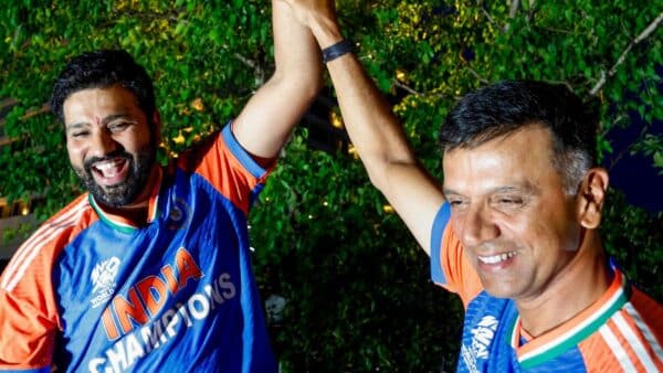 “Wanted To Step Down….,” Rohit Reveals What Made Dravid Change His Decision To Step Down - RVCJ Media