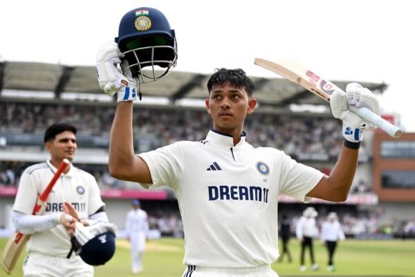 Sanjay Manjrekar Took A Jibe At Virat Kohli After India’s Superb Performance At Headingley - RVCJ Media