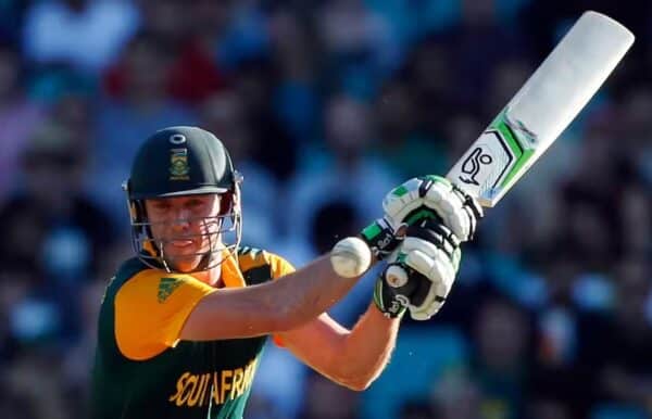 AB De Villiers Makes Fans Nostalgic With Yusuf Pathan’s Stunning Catch, Video Goes Viral - RVCJ Media