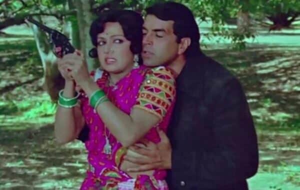 Sholay Turns 50, Dharmendra Was The Movie’s Highest Paid Actor, Can You Guess The Amount? - RVCJ Media
