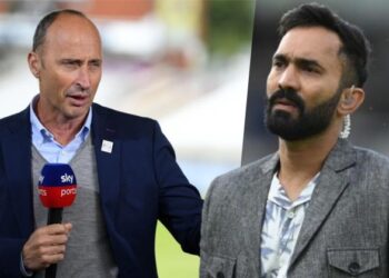 Nasser Hussain Mocks Shubman Gill’s “90-Second Delay” Comment, Dinesh Karthik Gives Apt Reply