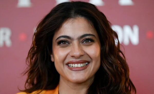 “Best Dancer,” Kajol Trolled Ajay Devgn After His Dance In “Pehla Tu Duja Tu” Went Viral - RVCJ Media