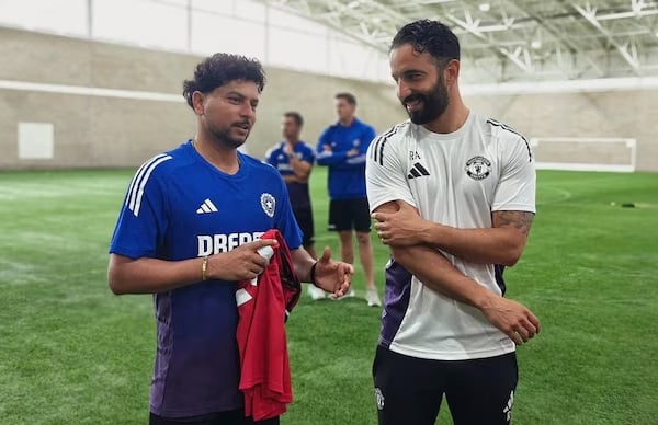 “Very Poor Football Team,” Kuldeep Yadav’s Banter With Kevin Pietersen Over Man U Goes Viral - RVCJ Media