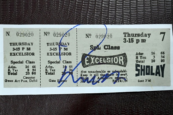 Amitabh Bachchan Makes Fans Nostalgic, Shares Photo Of Old Sholay Ticket Priced At Rs. 20 - RVCJ Media