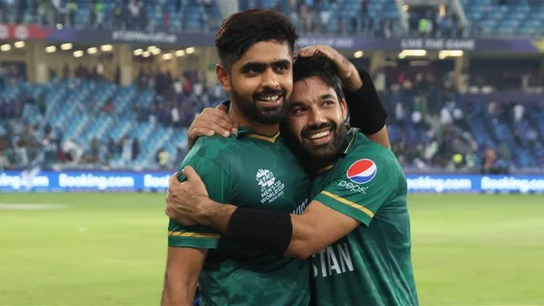 “Follow Virat Kohli….,” Ex-Pak Player Advises Babar & Rizwan To Retire If Respect Matters - RVCJ Media