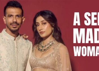 Mohammed Siraj Got Mobbed By Fans As He Arrived At Mumbai Airport, Fans Wanted Selfies